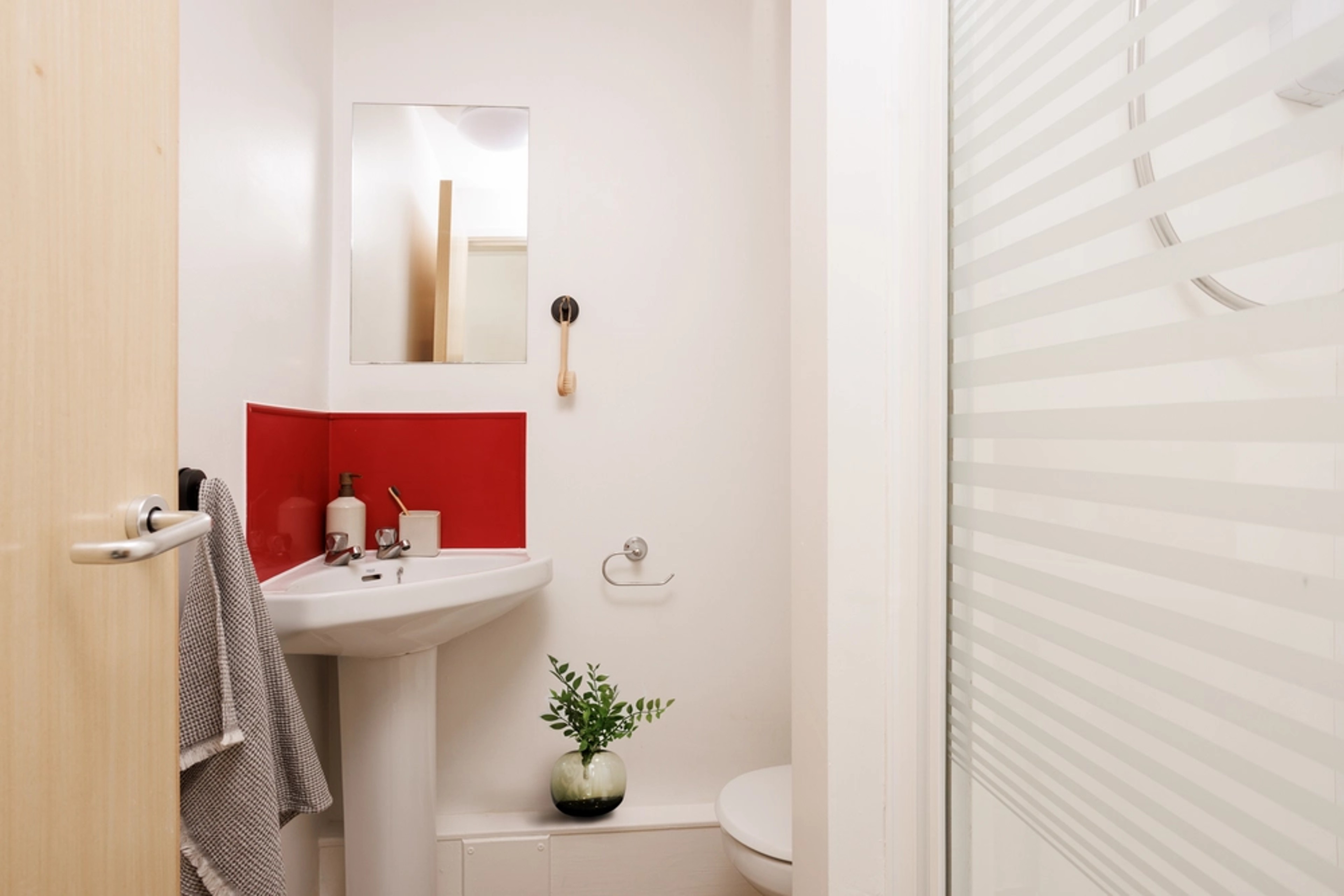 En-suite bathroom
