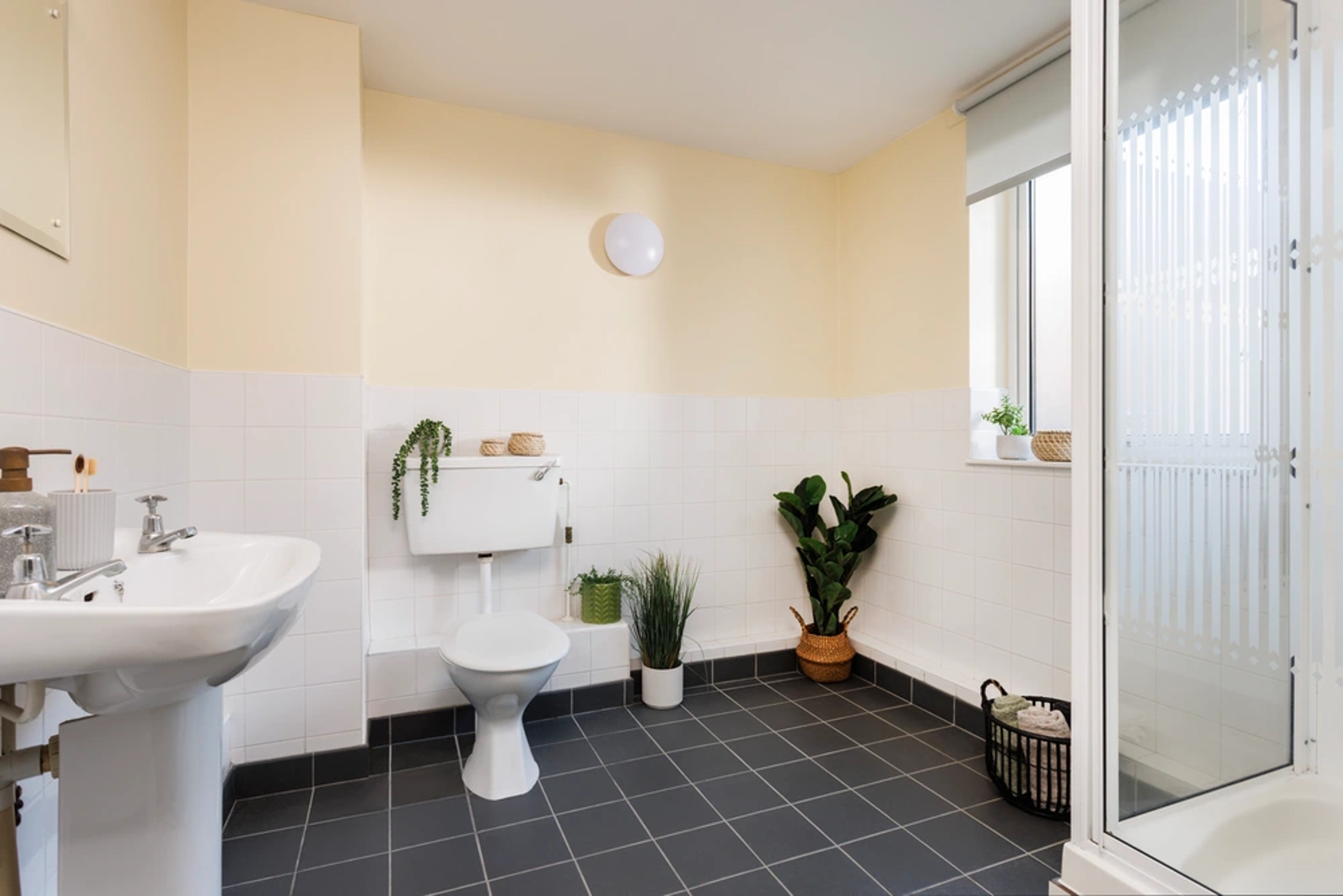 Premium En-suite bathroom