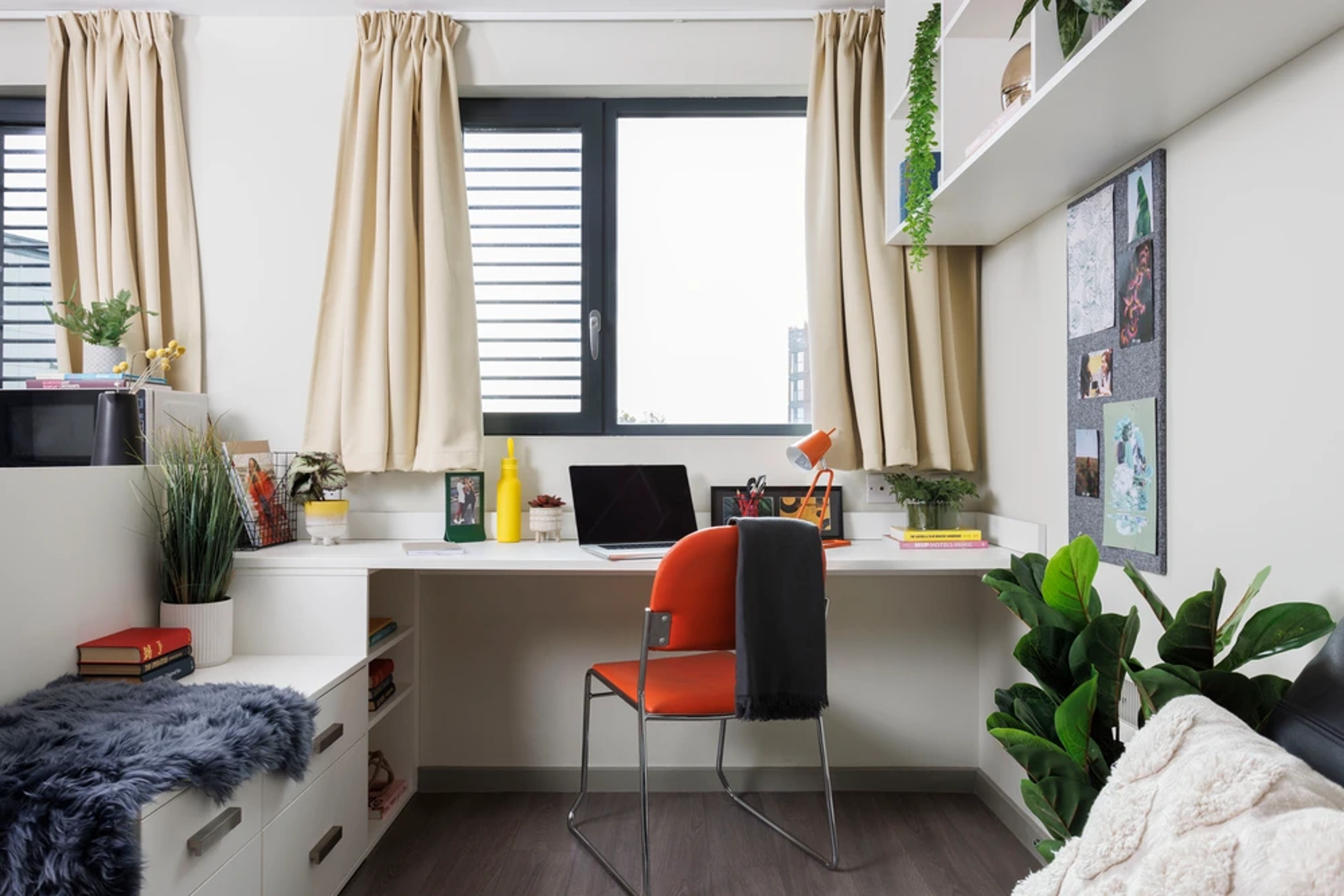 Study space in a Classic Studio