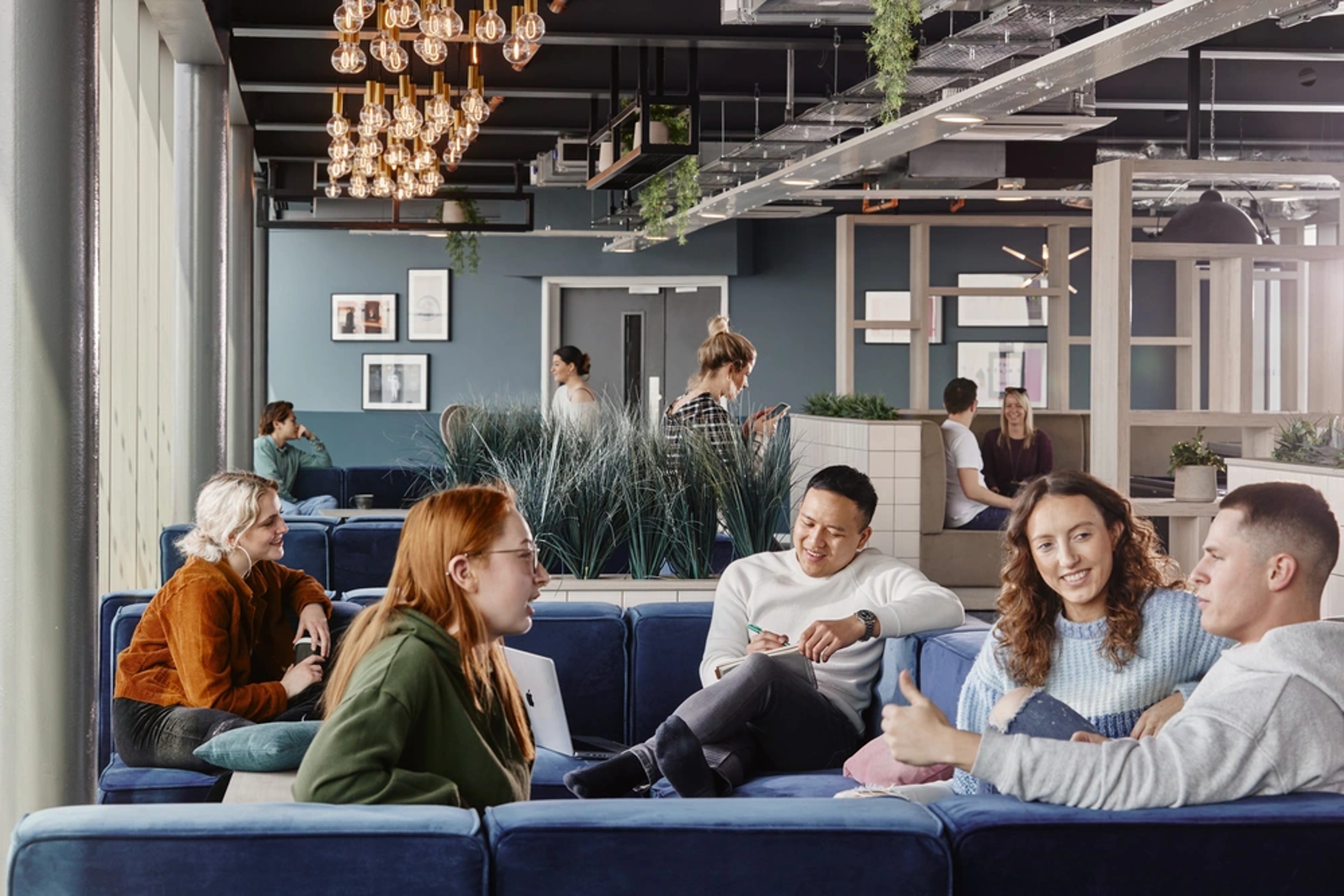 Students in Horizon Heights Sky Lounge