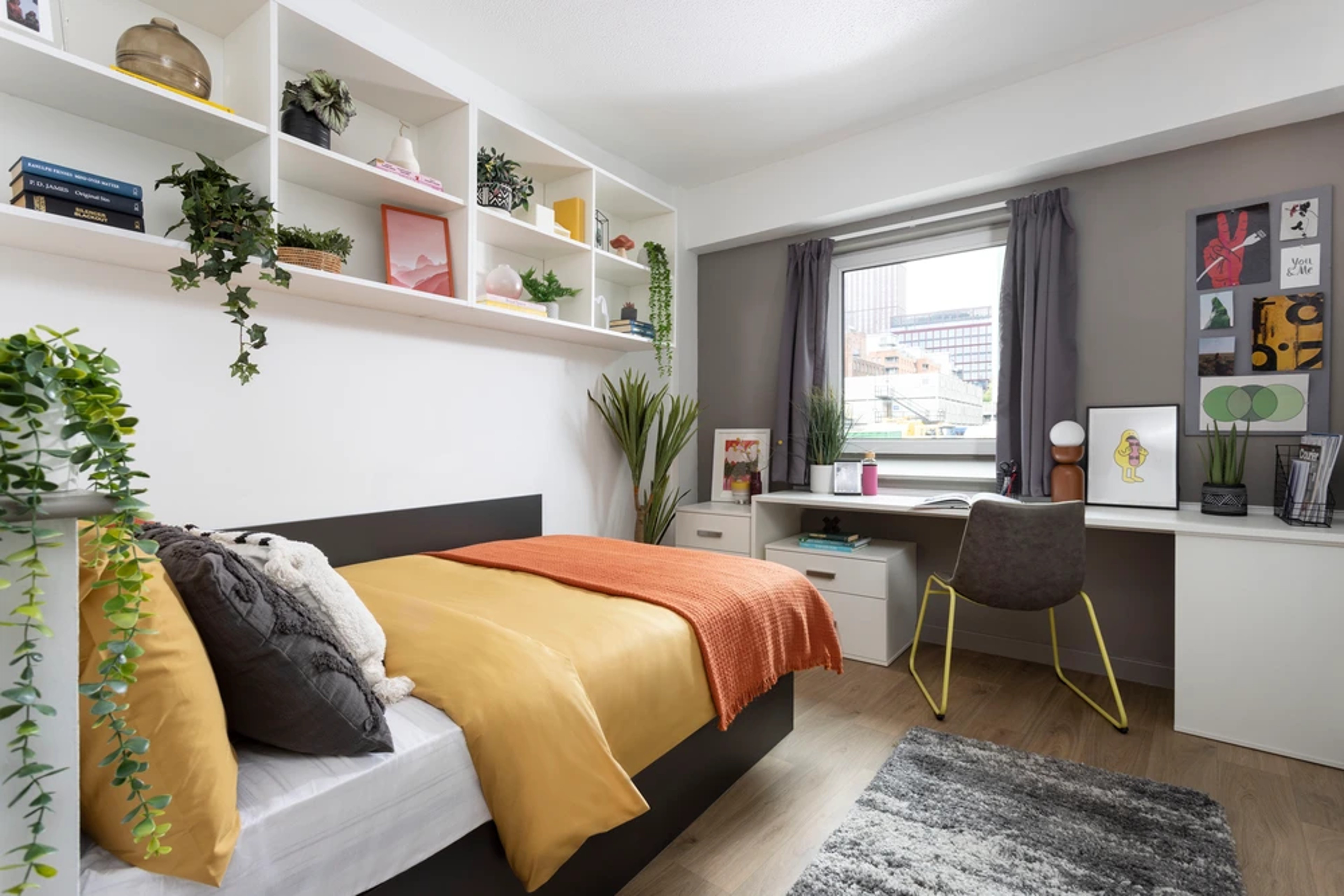 Non En-suite room