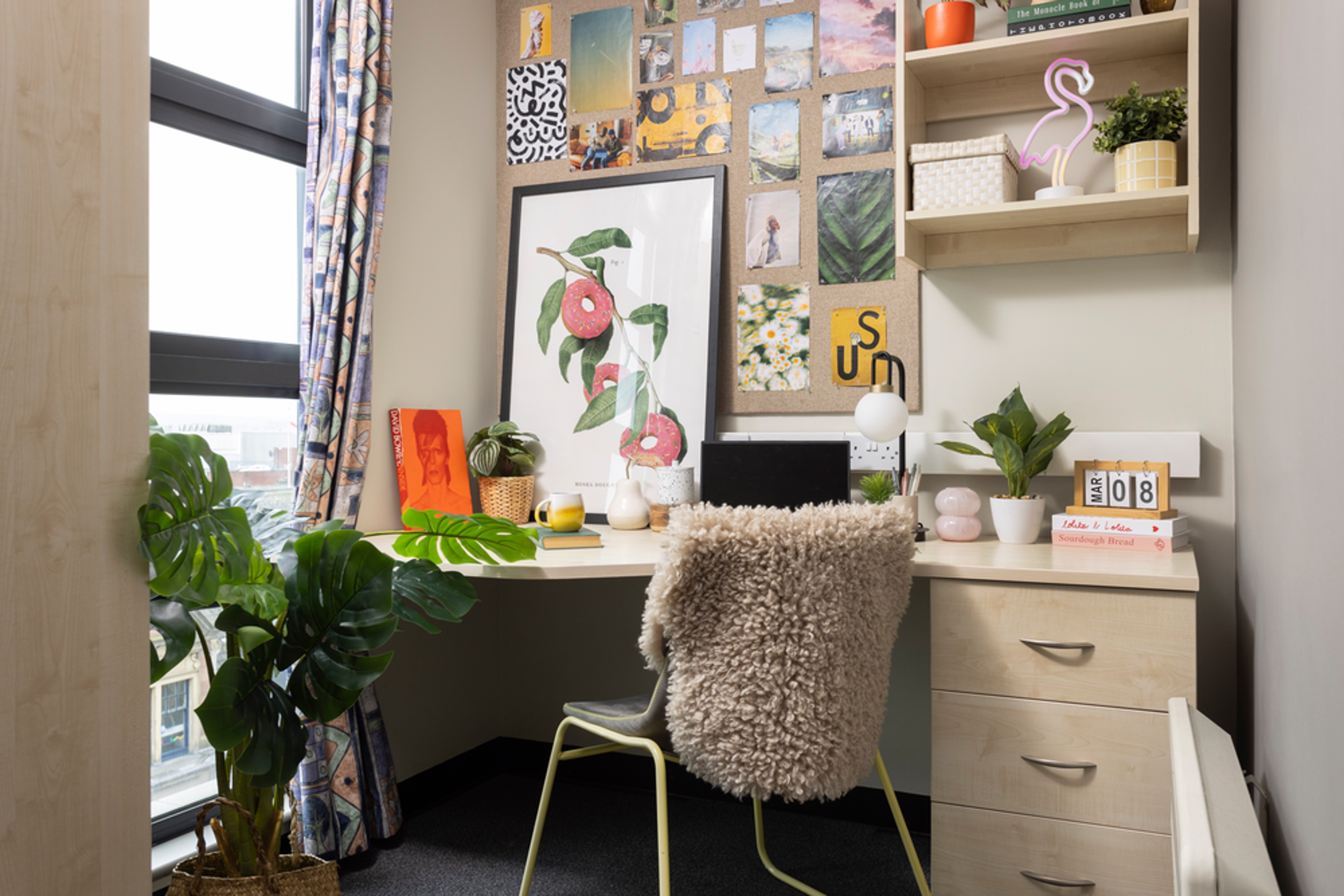 Study space in an Ensuite room