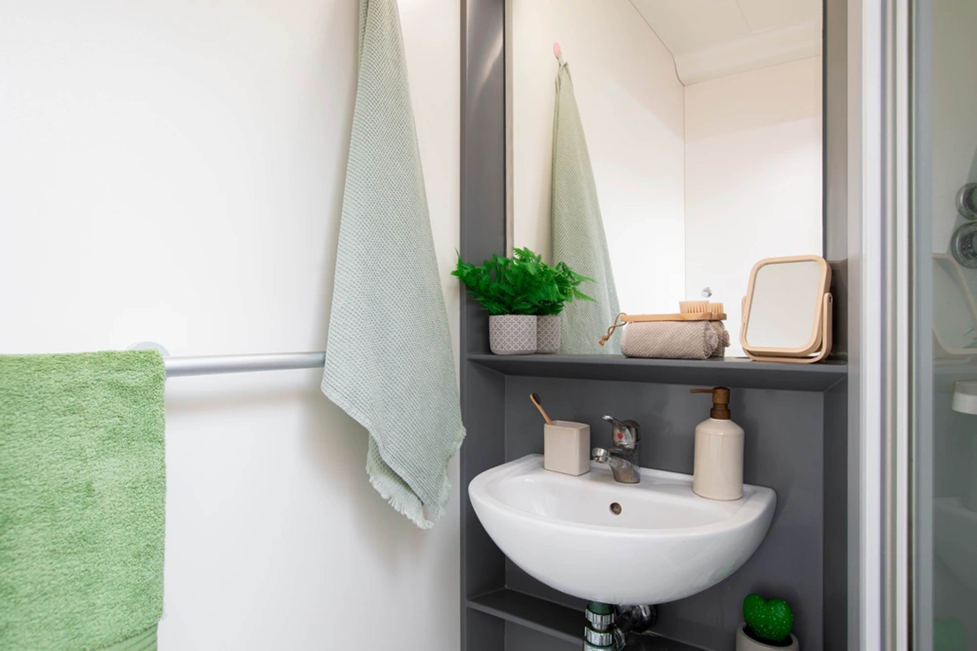 En-suite bathroom