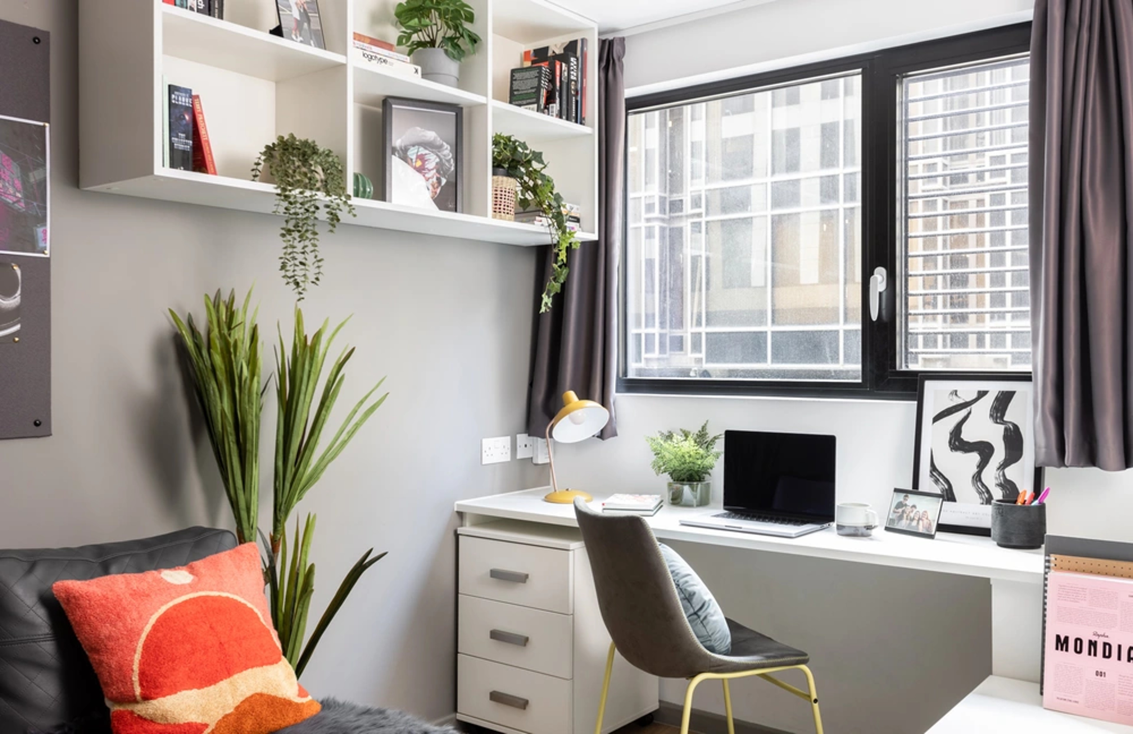 Study space in a Classic Studio