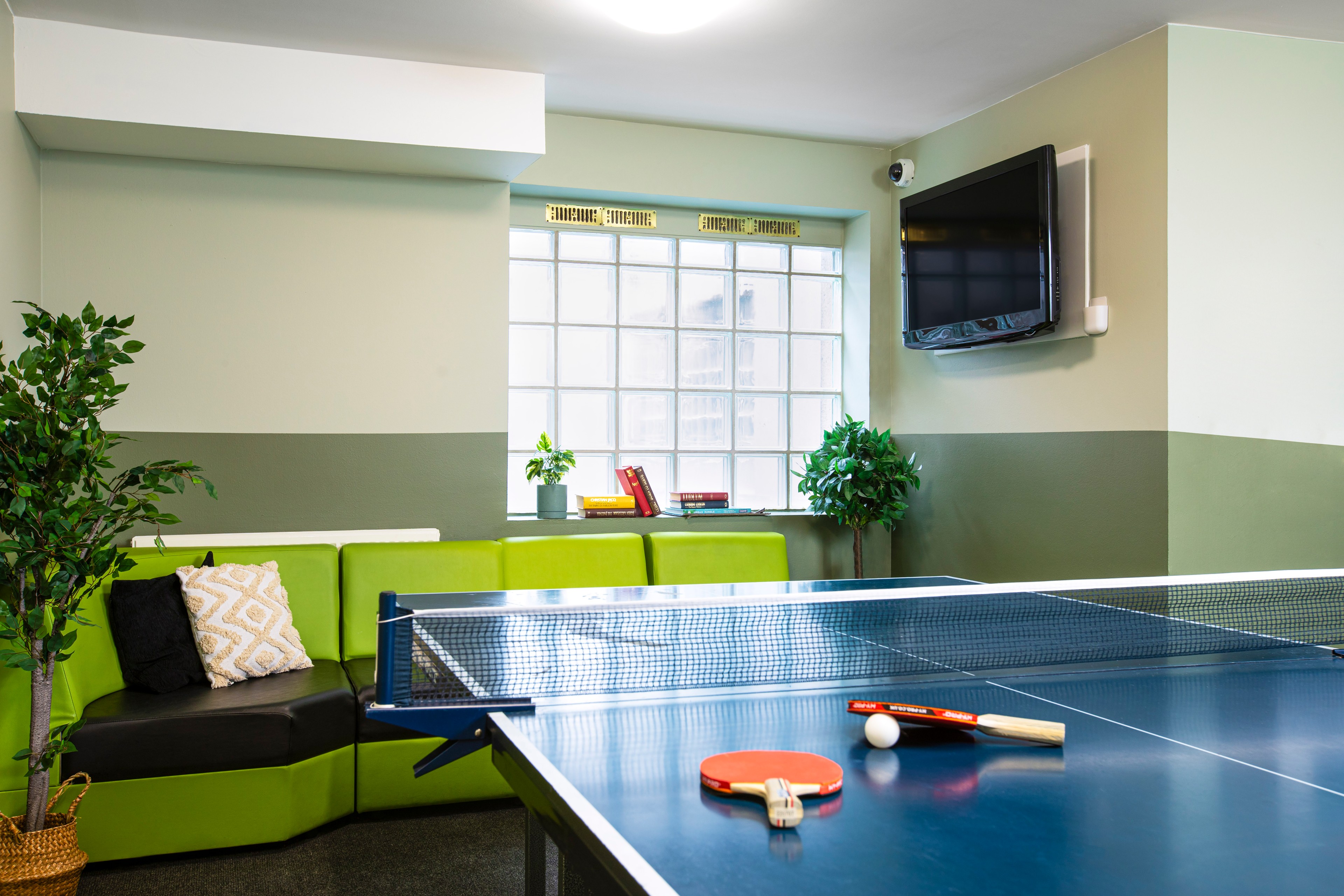 Games room at Cross Court House