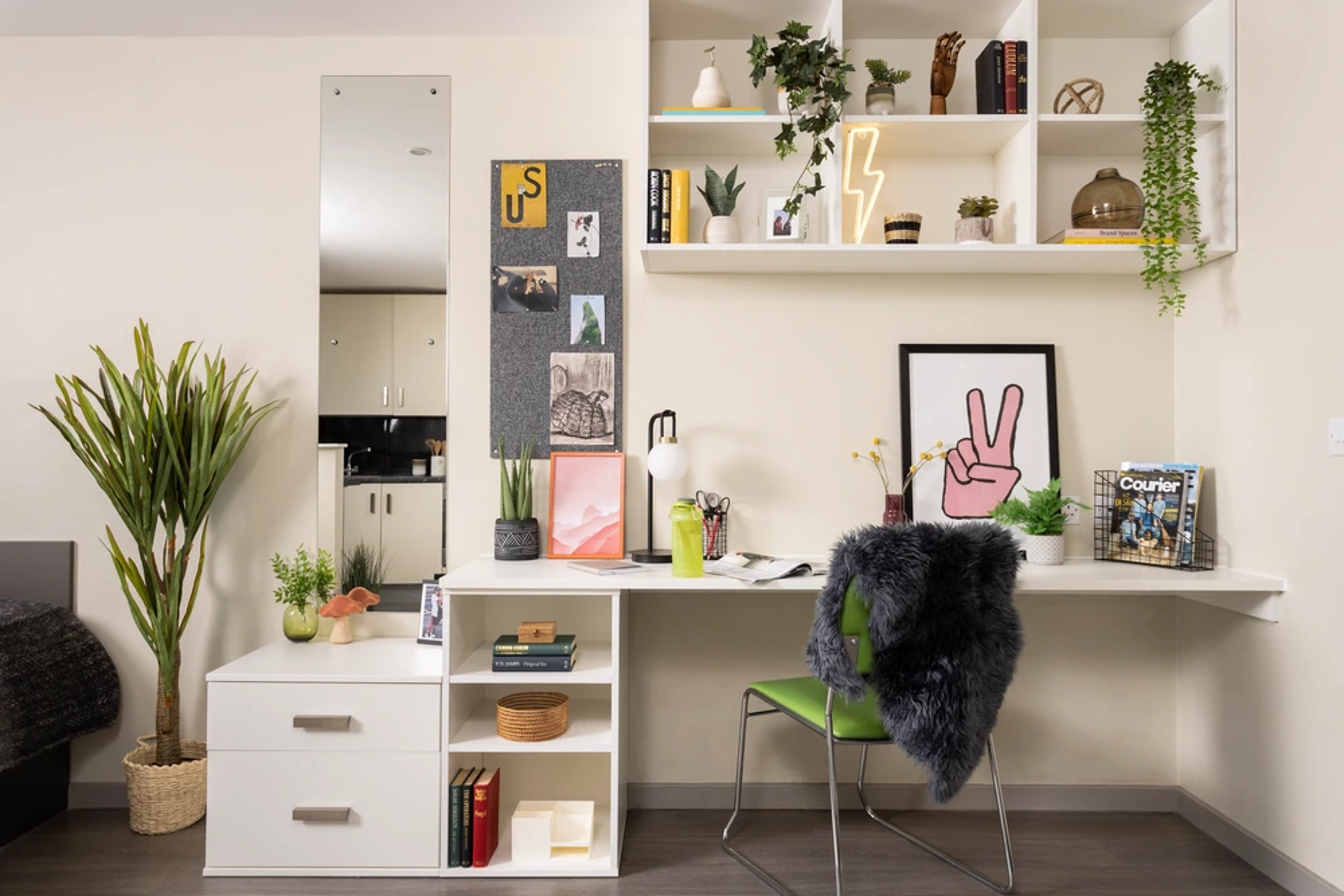 Study in a Studio Premium Range 2