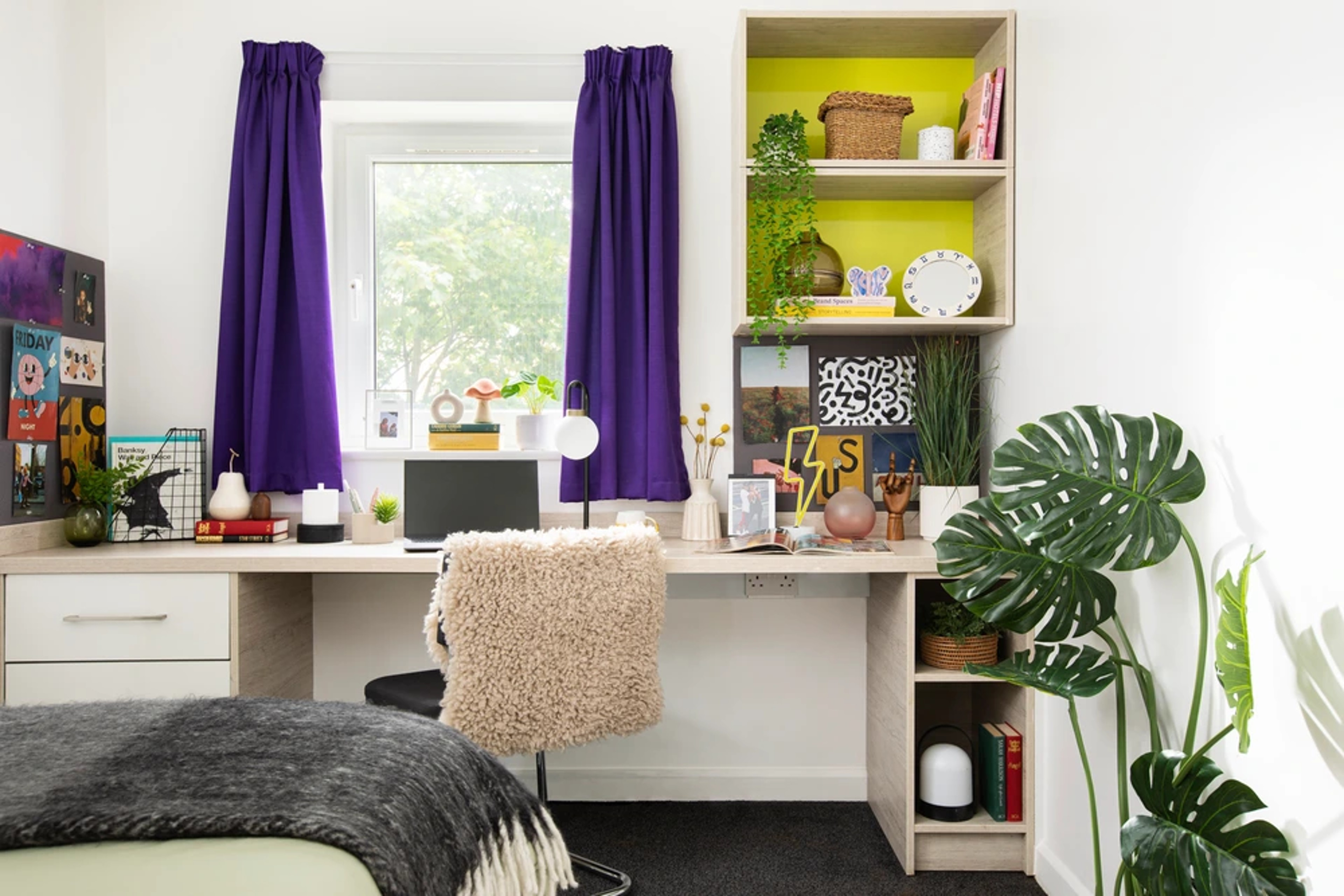 Study area in an En-suite room