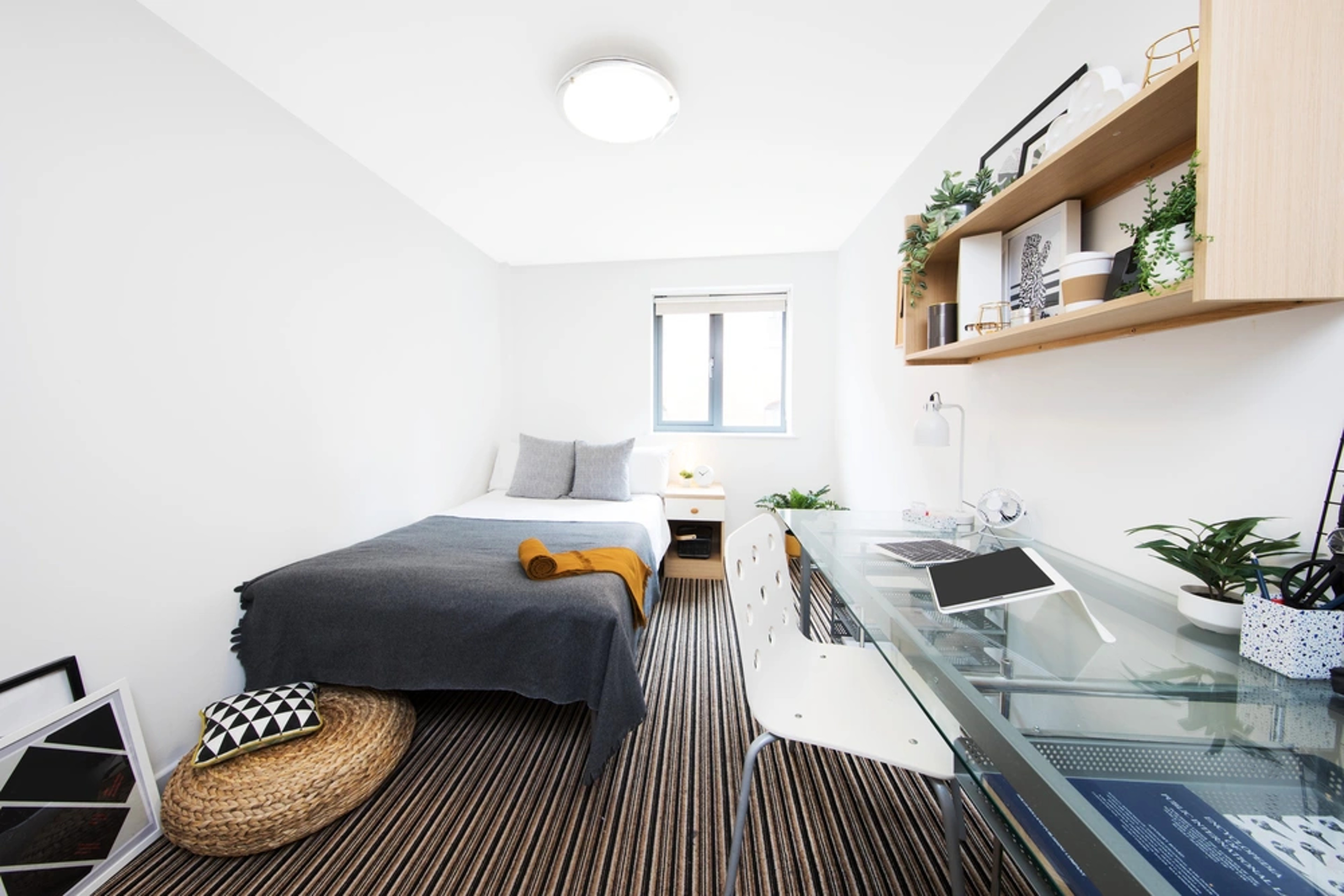 Non En-suite room