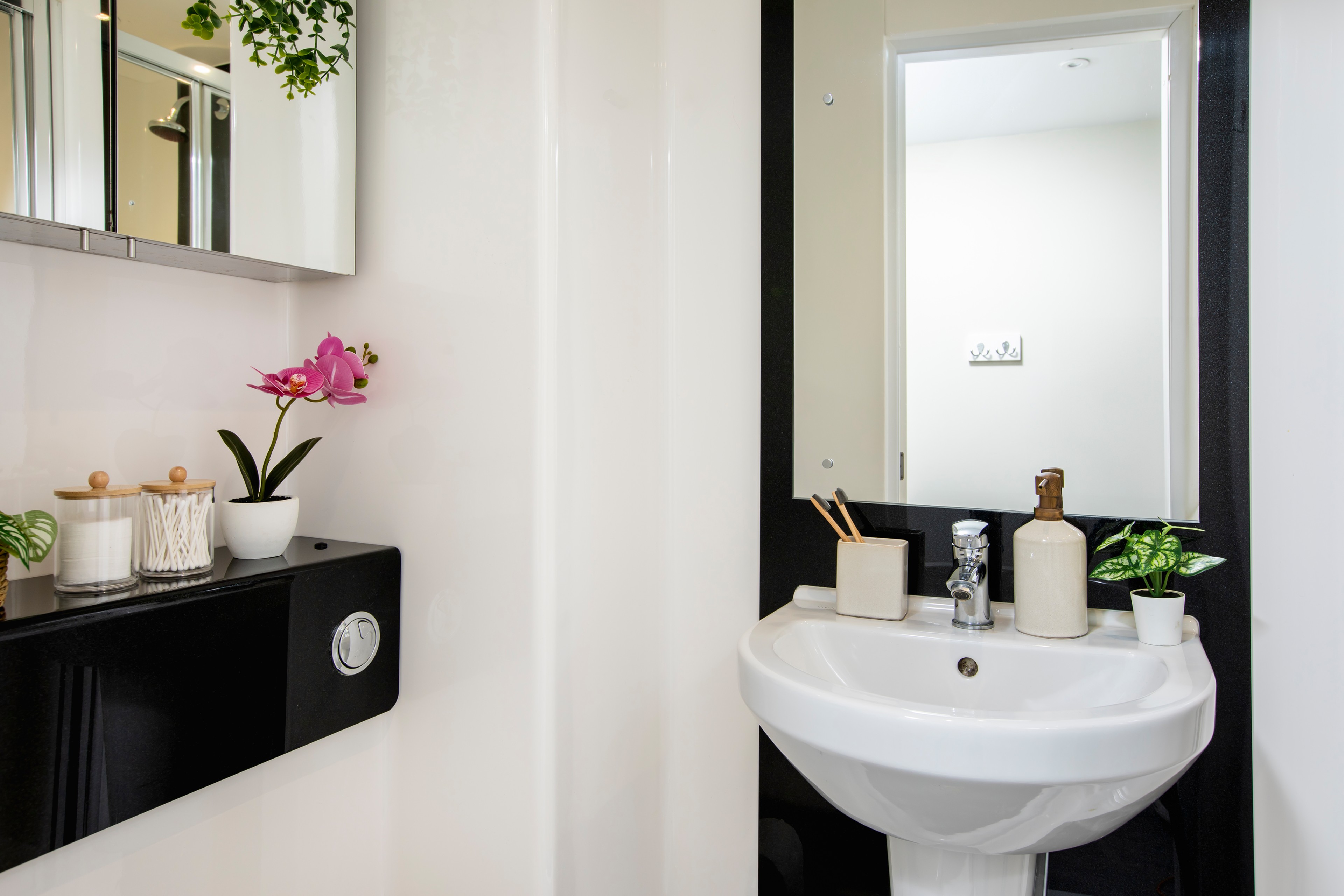 En-suite bathroom