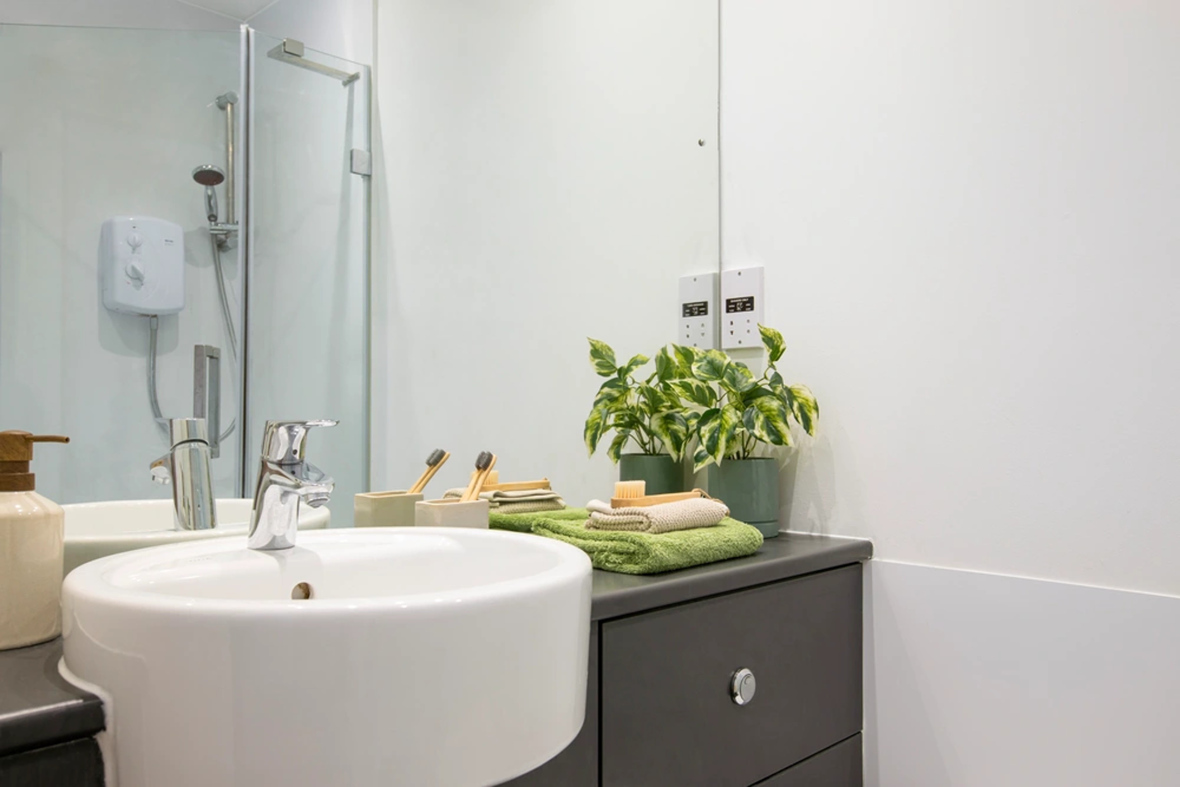 Studio bathroom