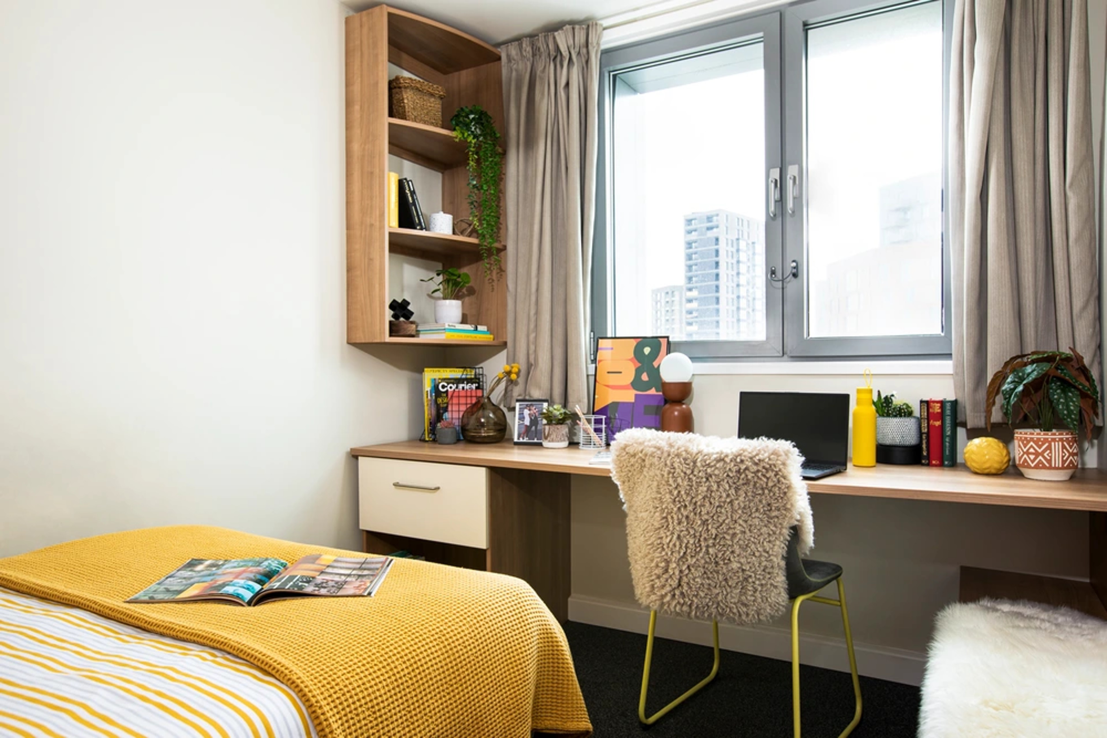 Desk in an Ensuite Premium Range 2