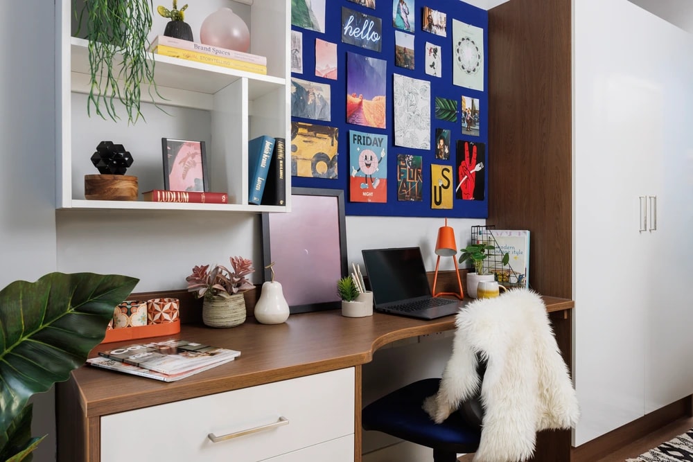 Study space in an En-suite room