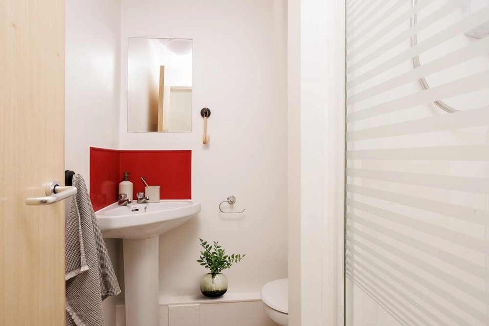 En-suite bathroom