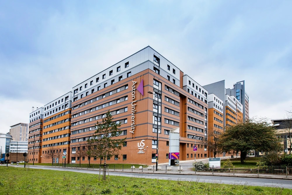 Exterior of the William Murdoch building