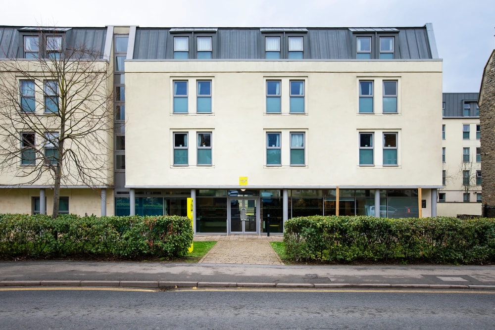 Entrance of the Charlton Court building