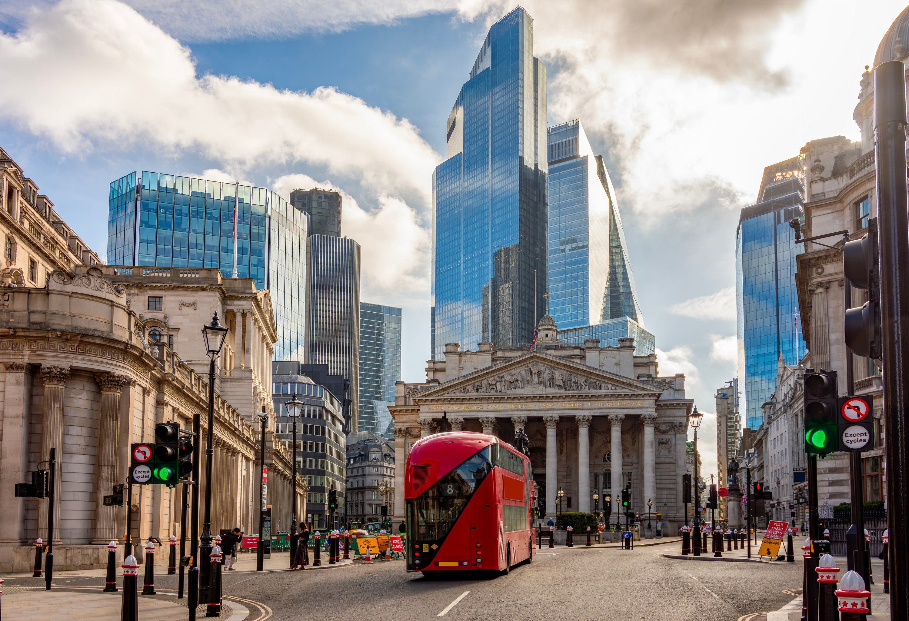 Image of the London shard and skyline