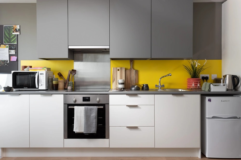 Studio room kitchen in Horizon Heights