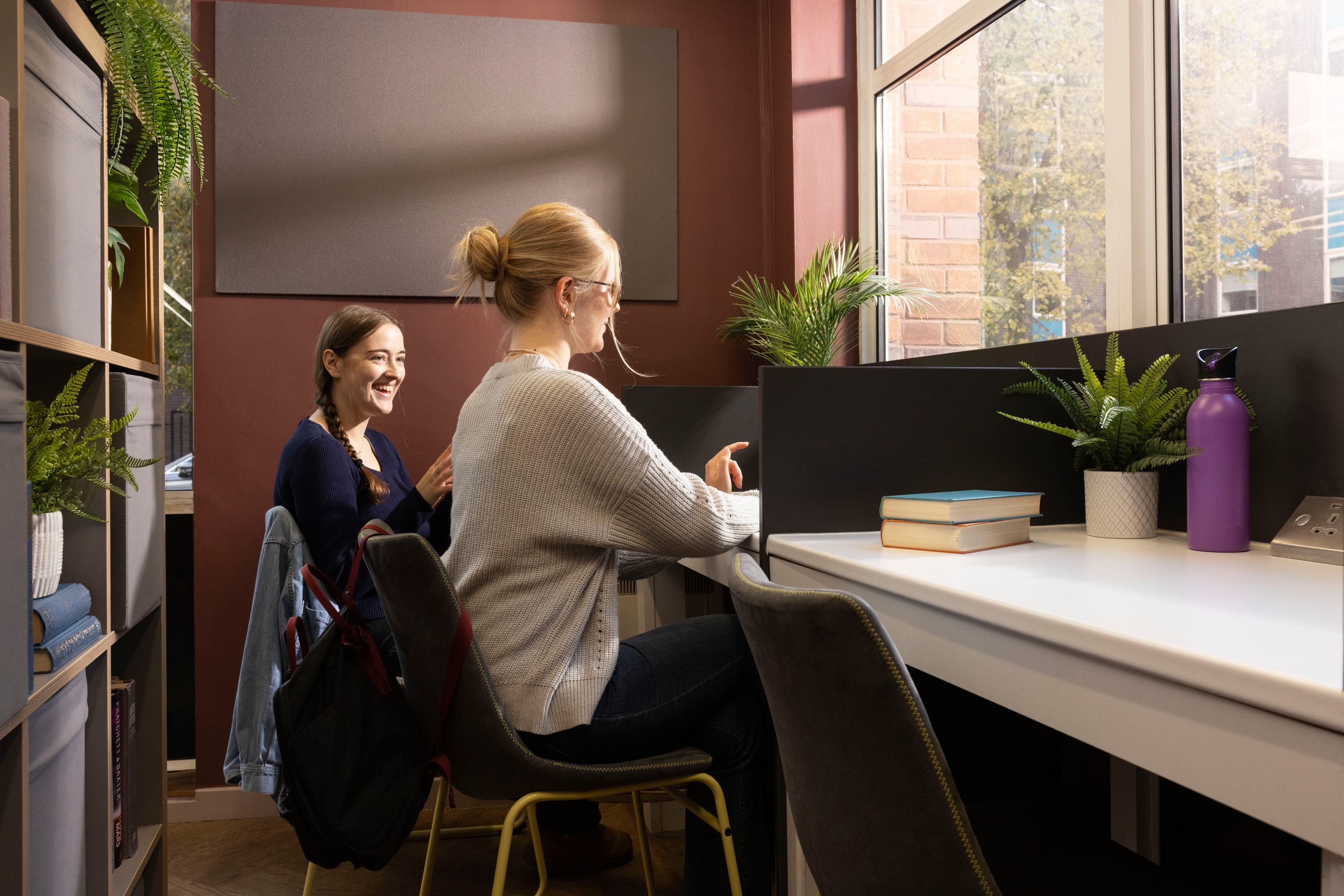 Students in study area Cambridge Court