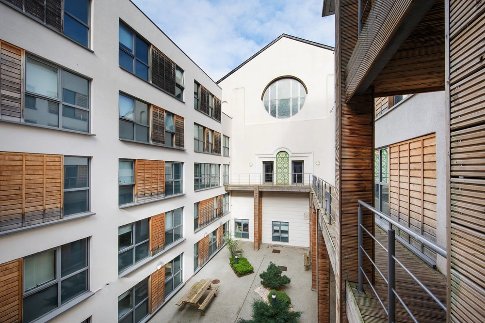 Courtyard area at Cathedral Park