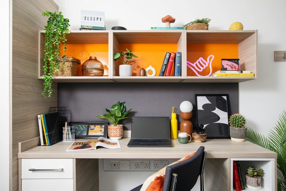 Study space in an En-suite room