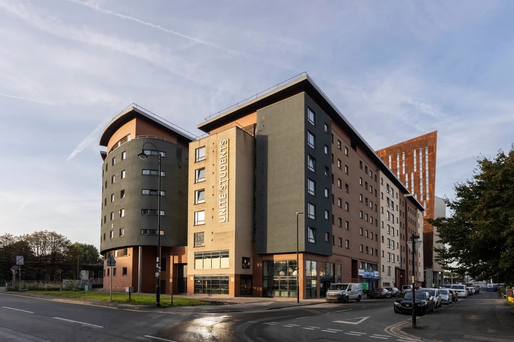 Exterior of New Medlock House building